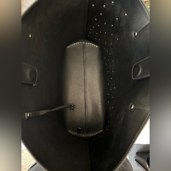 ✨BNWT Chelsea 28 Nordstrom Large Faux Black Tote Bag BONUS Clutch and Wallet✨ - Picture 5 of 17